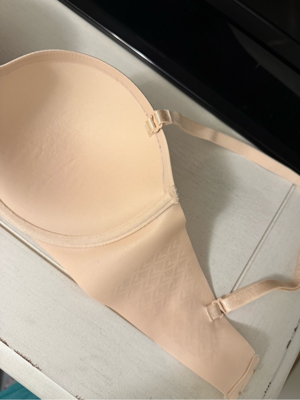 Victoria's Secret Nude Beige multi way strapless bra with removable straps - Picture 3 of 9